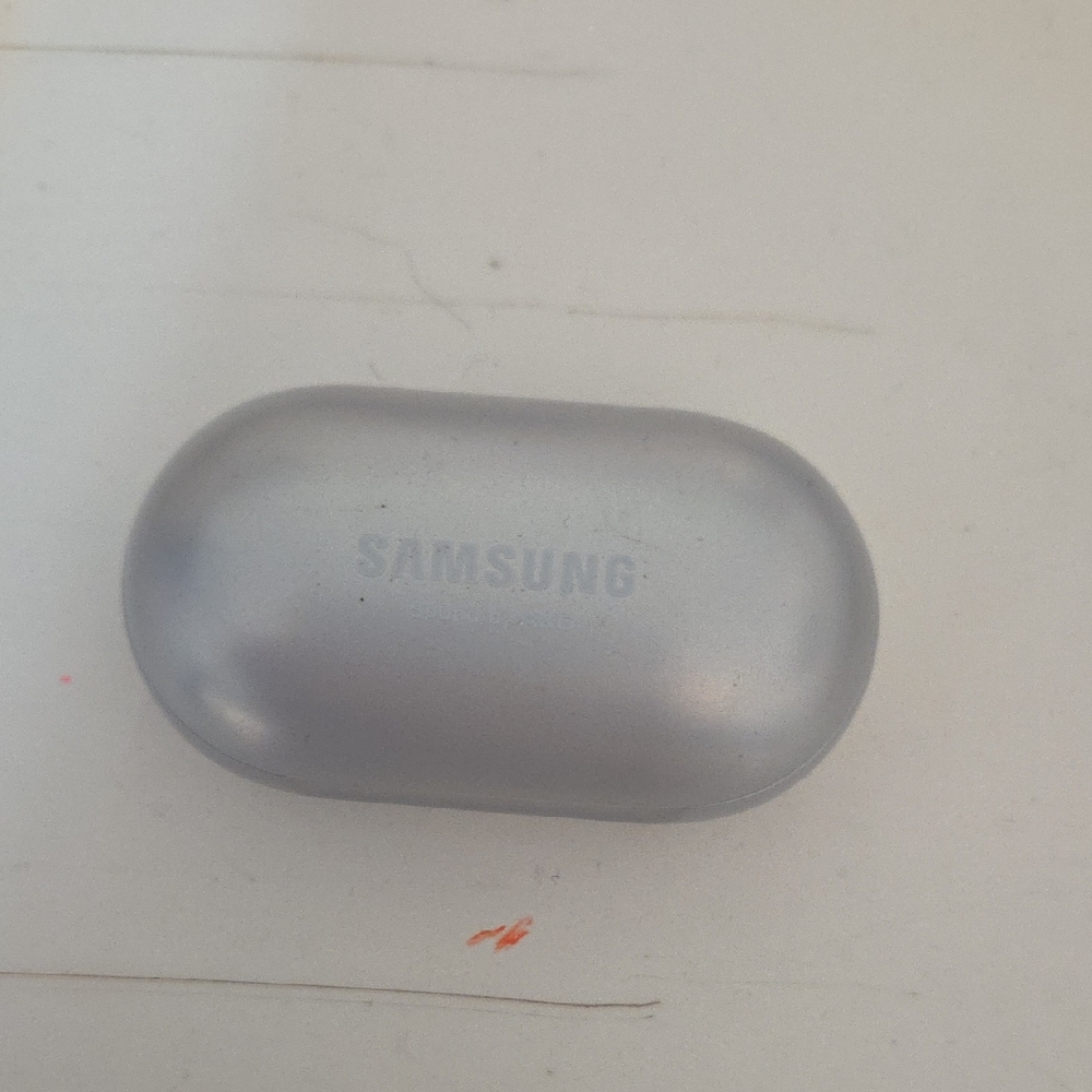 Samsung Metallic Gray Earbuds